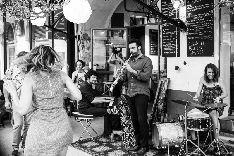 LES RAG MESSENGERS LES RAG MESSENGERS